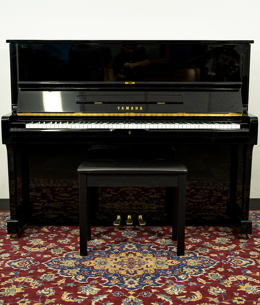 Yamaha 48 U1H Upright Piano Polished Ebony SN: 1952774